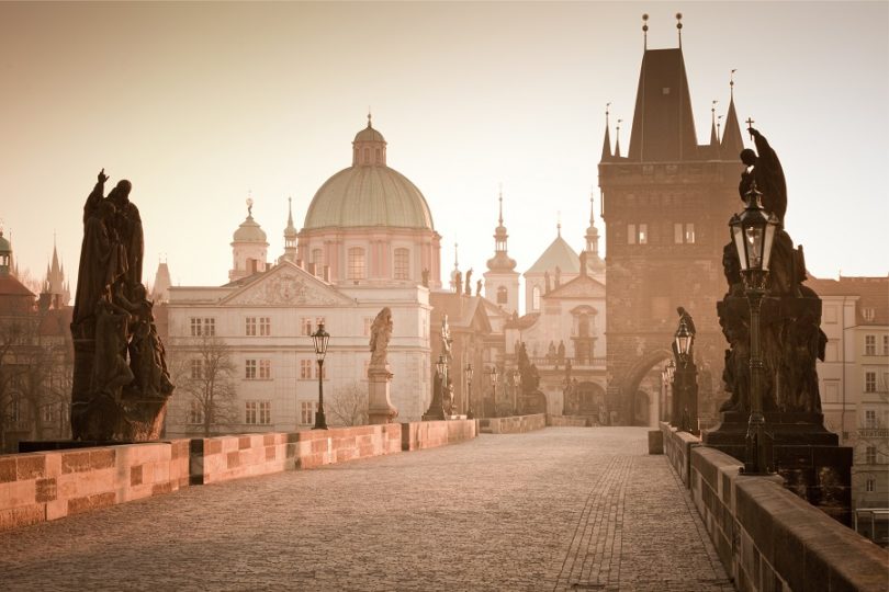 PRAGA