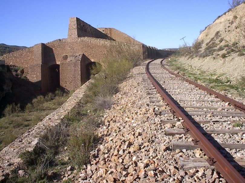 TRENES Y MINAS